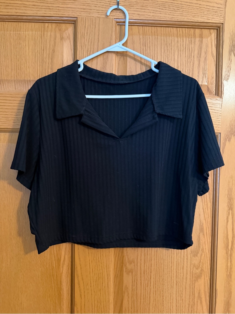 SHEIN Black Ribbed Short-Sleeve Collared Crop Tee